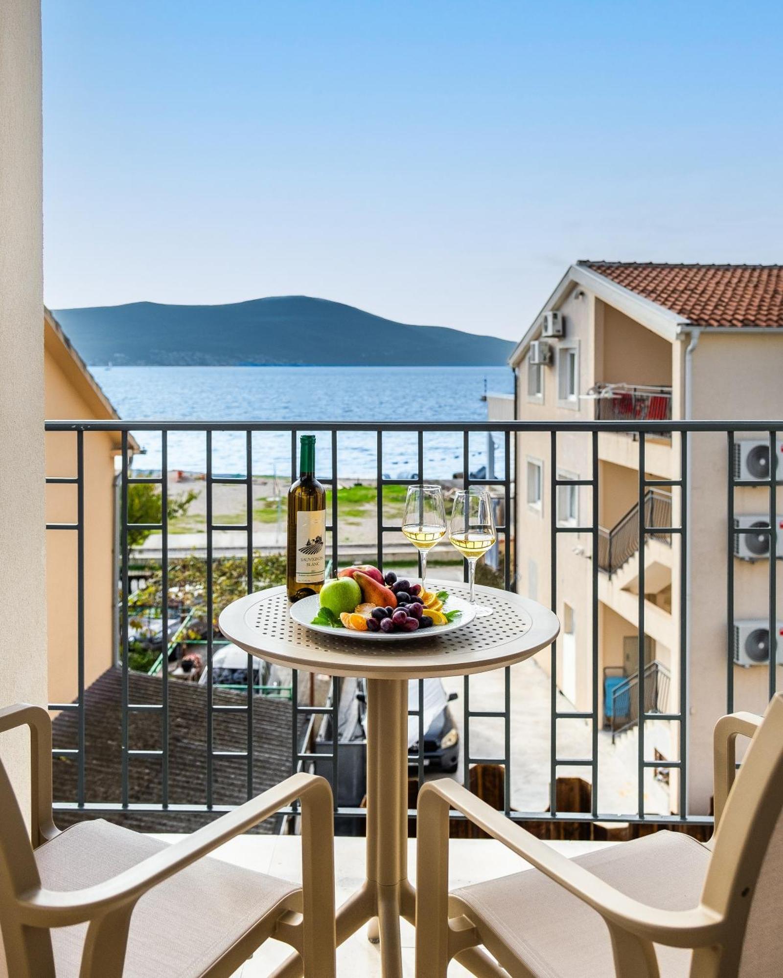 Boutique Hotel Villa Royal Tivat Exteriör bild